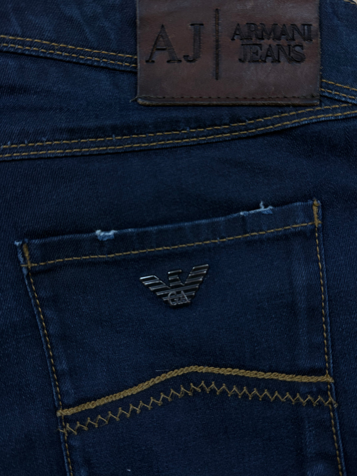 vintage Armani jeans {S}