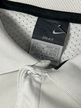 Carica l&#39;immagine nel visualizzatore di Gallery, vintage Nike COURT polo {L}
