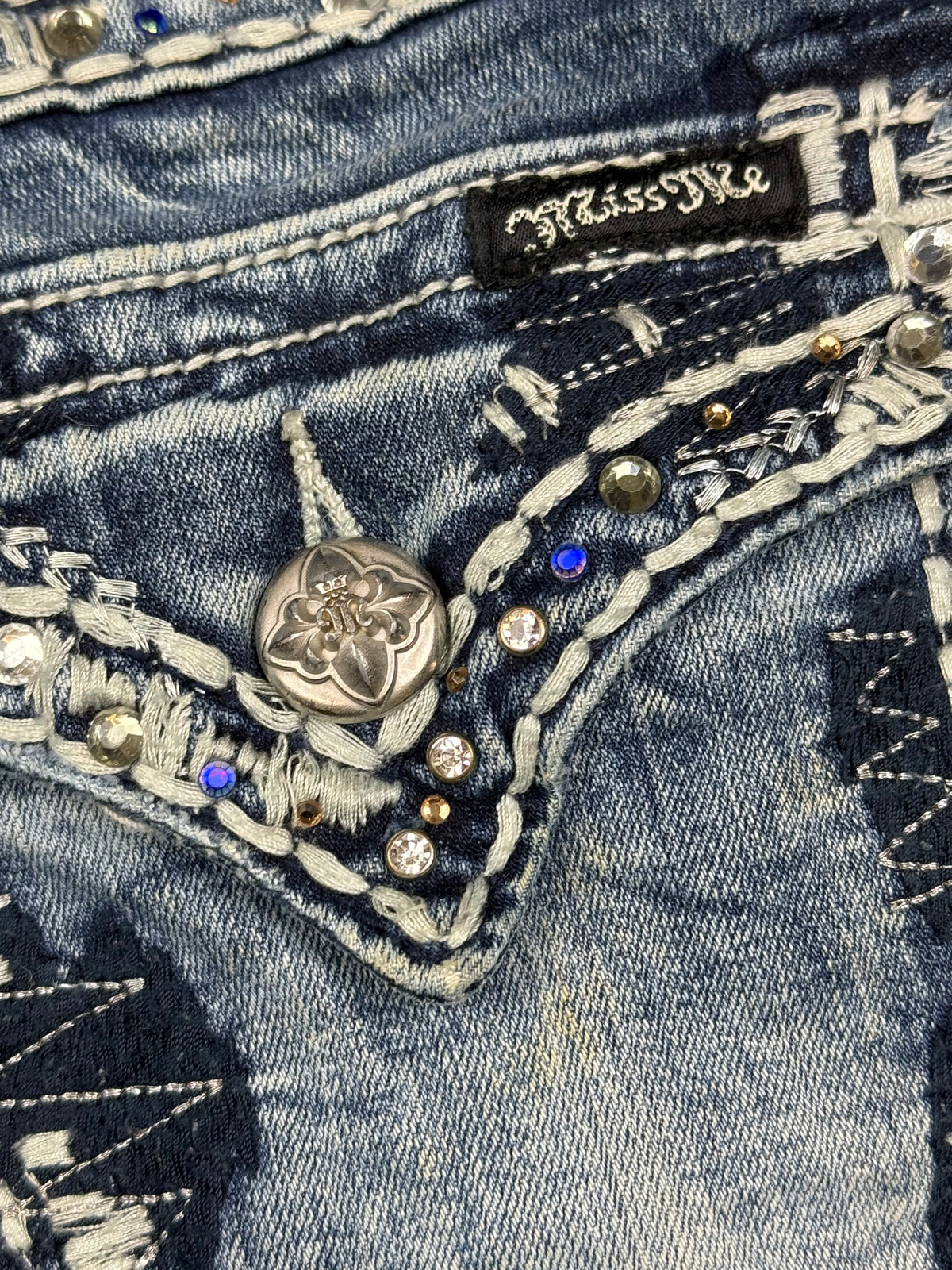 vintage Miss Me jeans {M}
