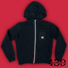 Lade das Bild in den Galerie-Viewer, vintage Moncler sweatjacket {XS}
