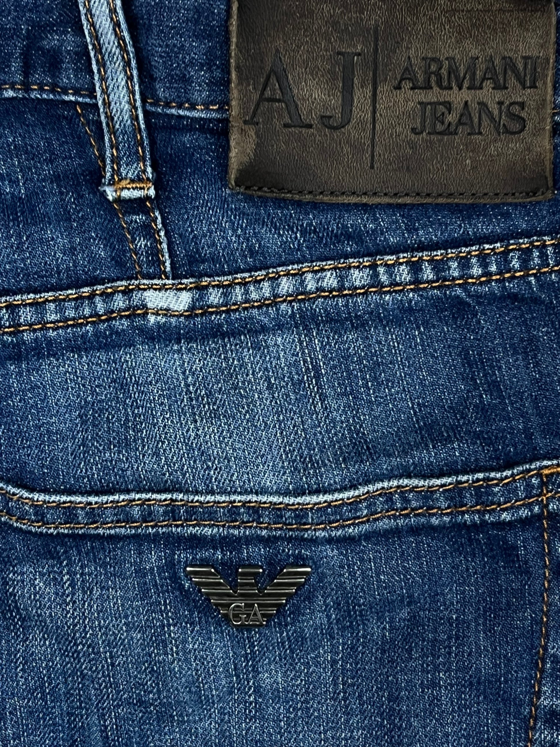 vintage Armani jeans {S}