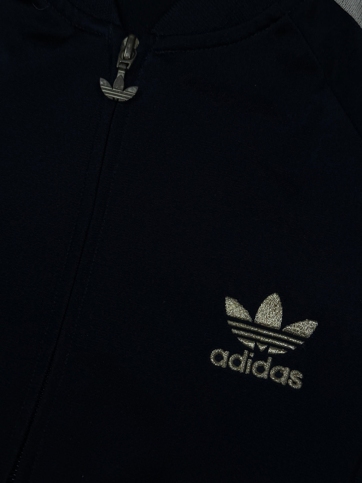 vintage Adidas trackjacket {XS}