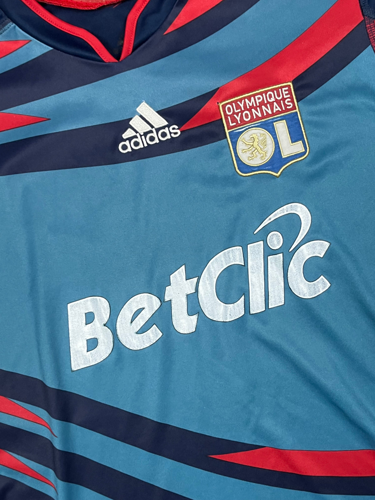 vintage Adidas Olympique Lyon away jersey {M}