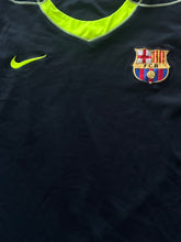 Load image into Gallery viewer, vintage Nike Fc Barcelona long trainingjersey {L}
