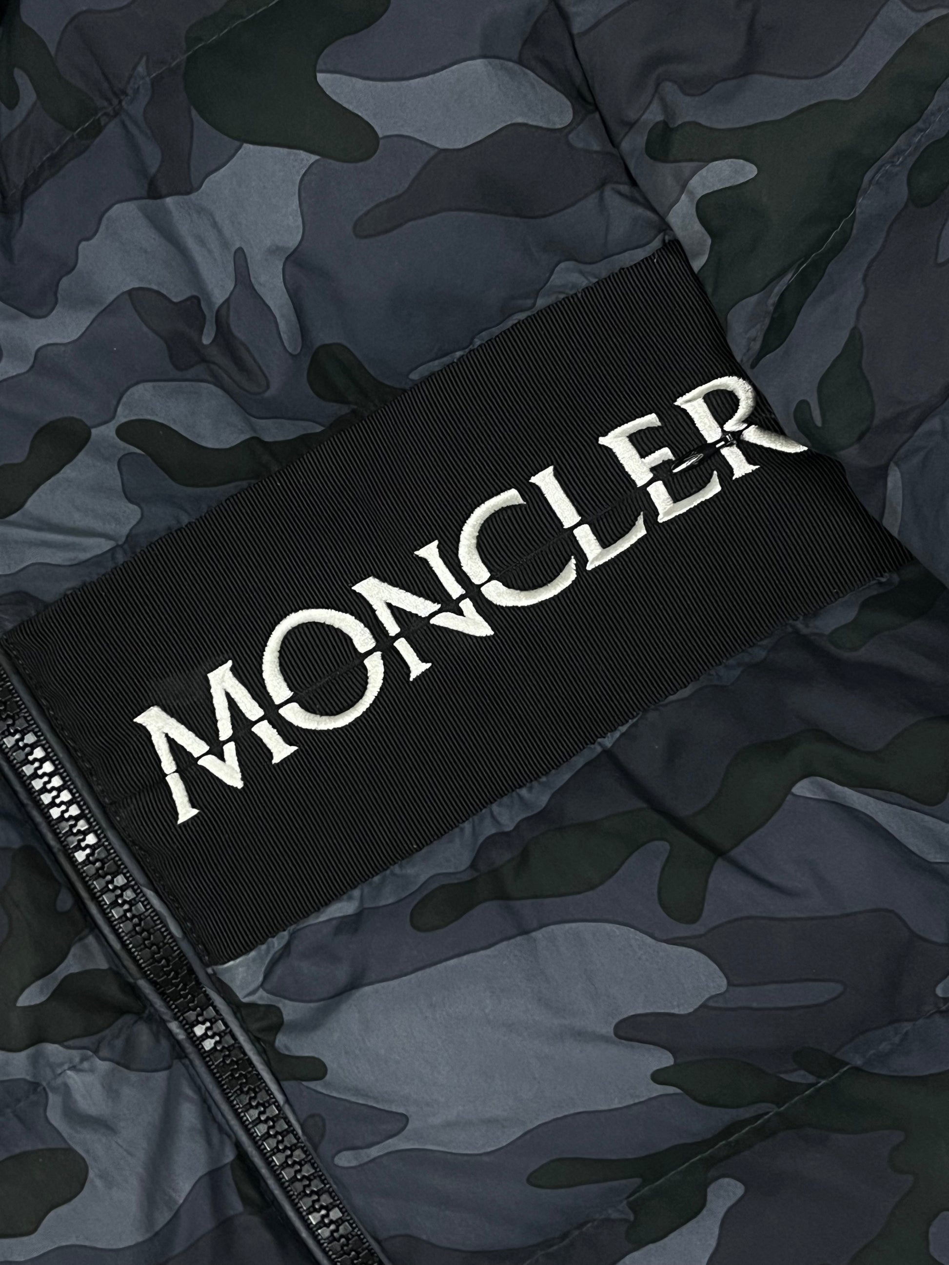 vintage Moncler winterjacket {XL}