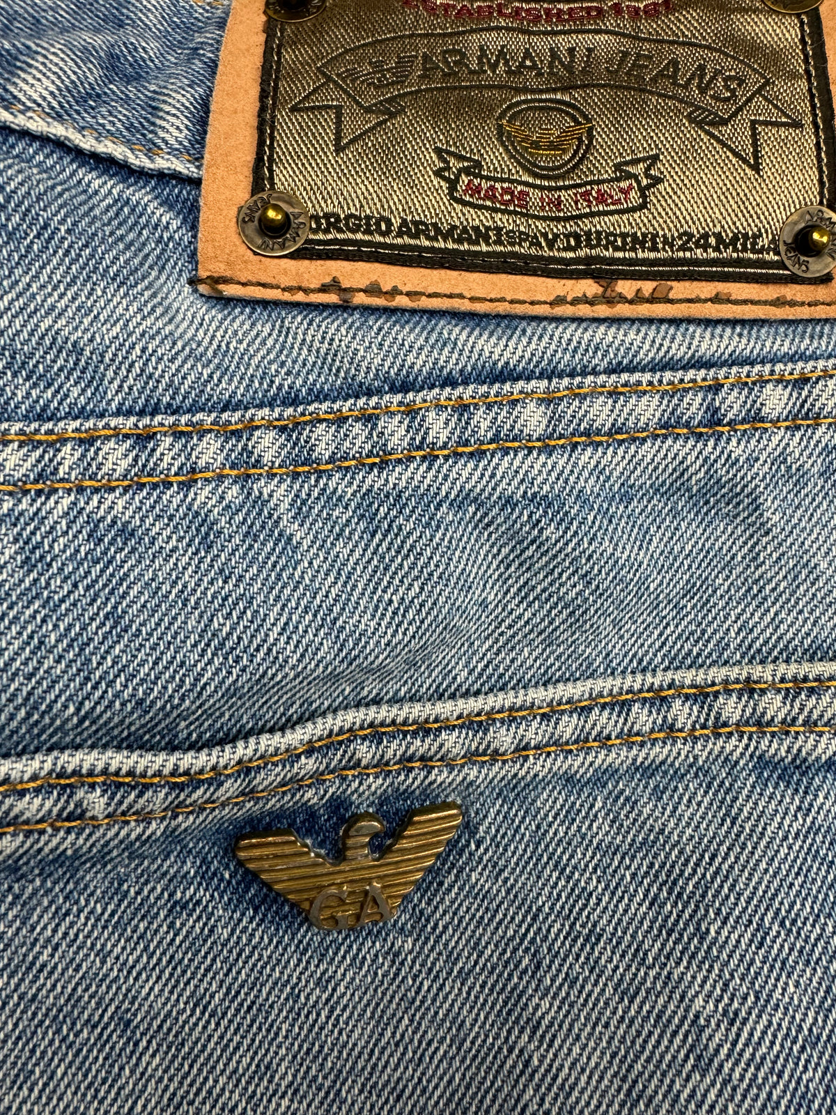 vintage Armani jeans {L}