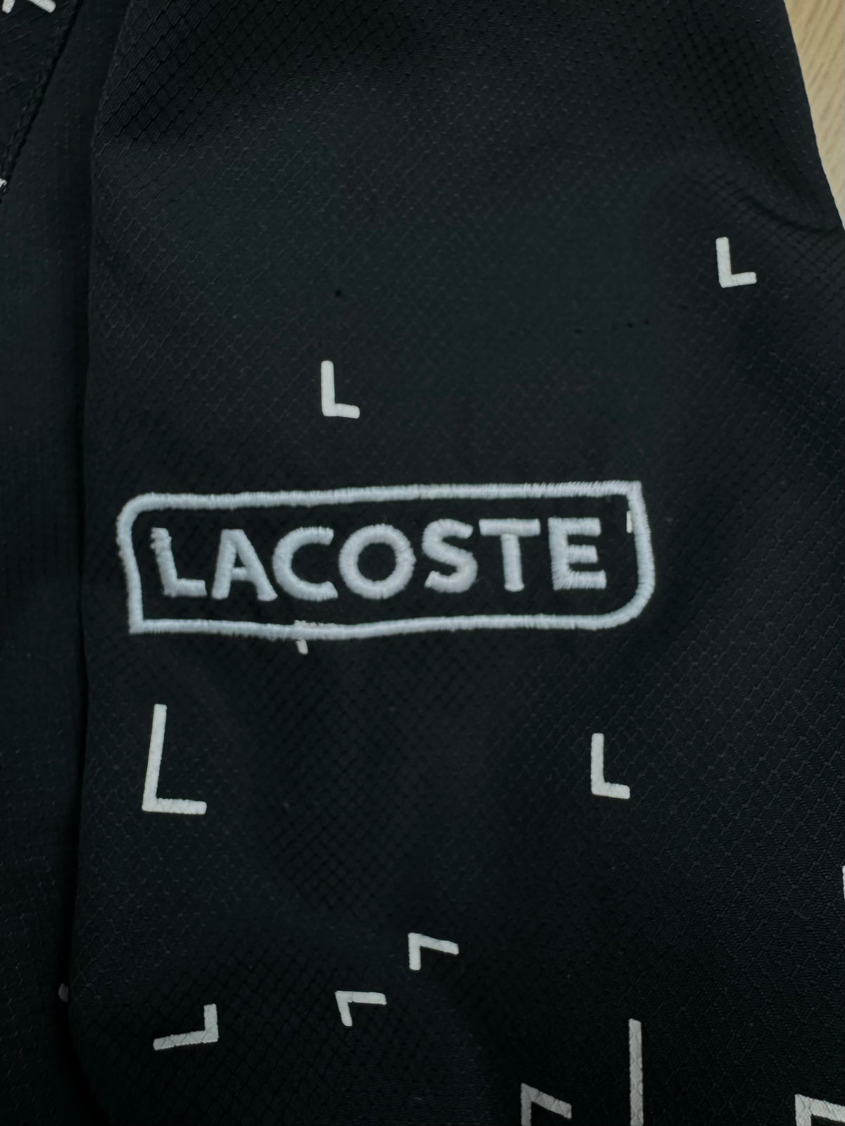 vintage Lacoste windbreaker {L}
