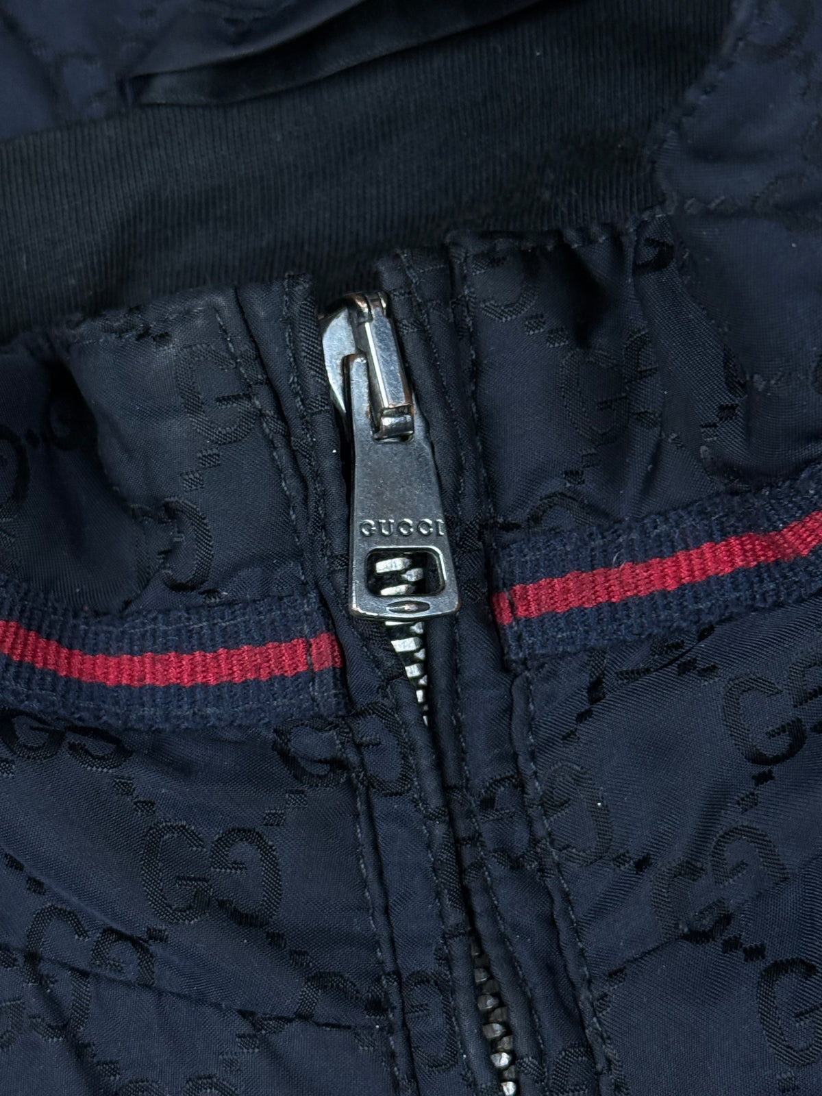 vintage Gucci monogram windbreaker {M}