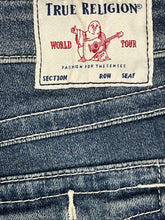 Charger l&#39;image dans la galerie, vintage True Religion shorts {XS}

