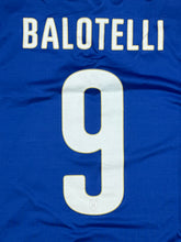 Load image into Gallery viewer, vintage Puma Italia BALOTELLI9 2014 home jersey DSWT {S}
