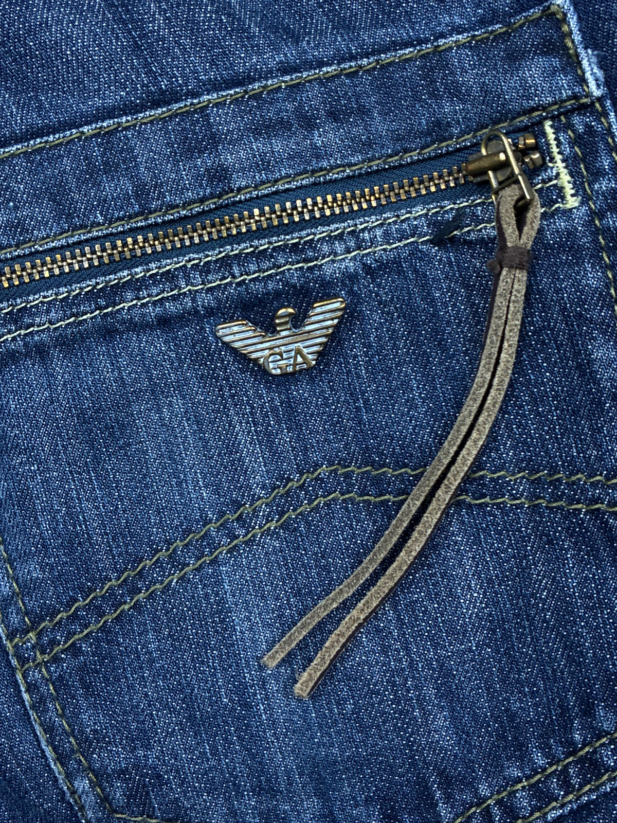 vintage Armani jeans {M}