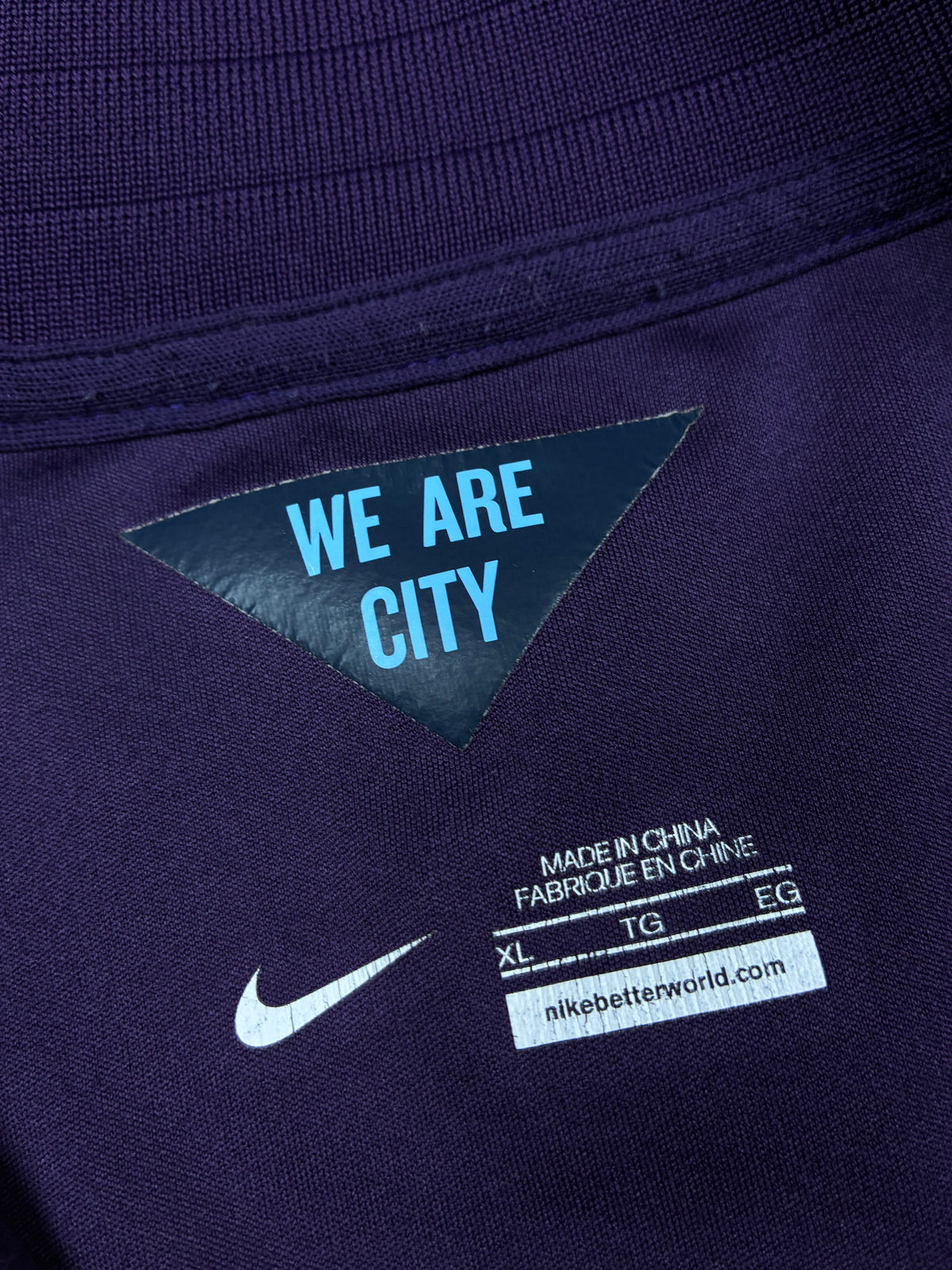 vintage Nike Manchester City trackjacket {XL}