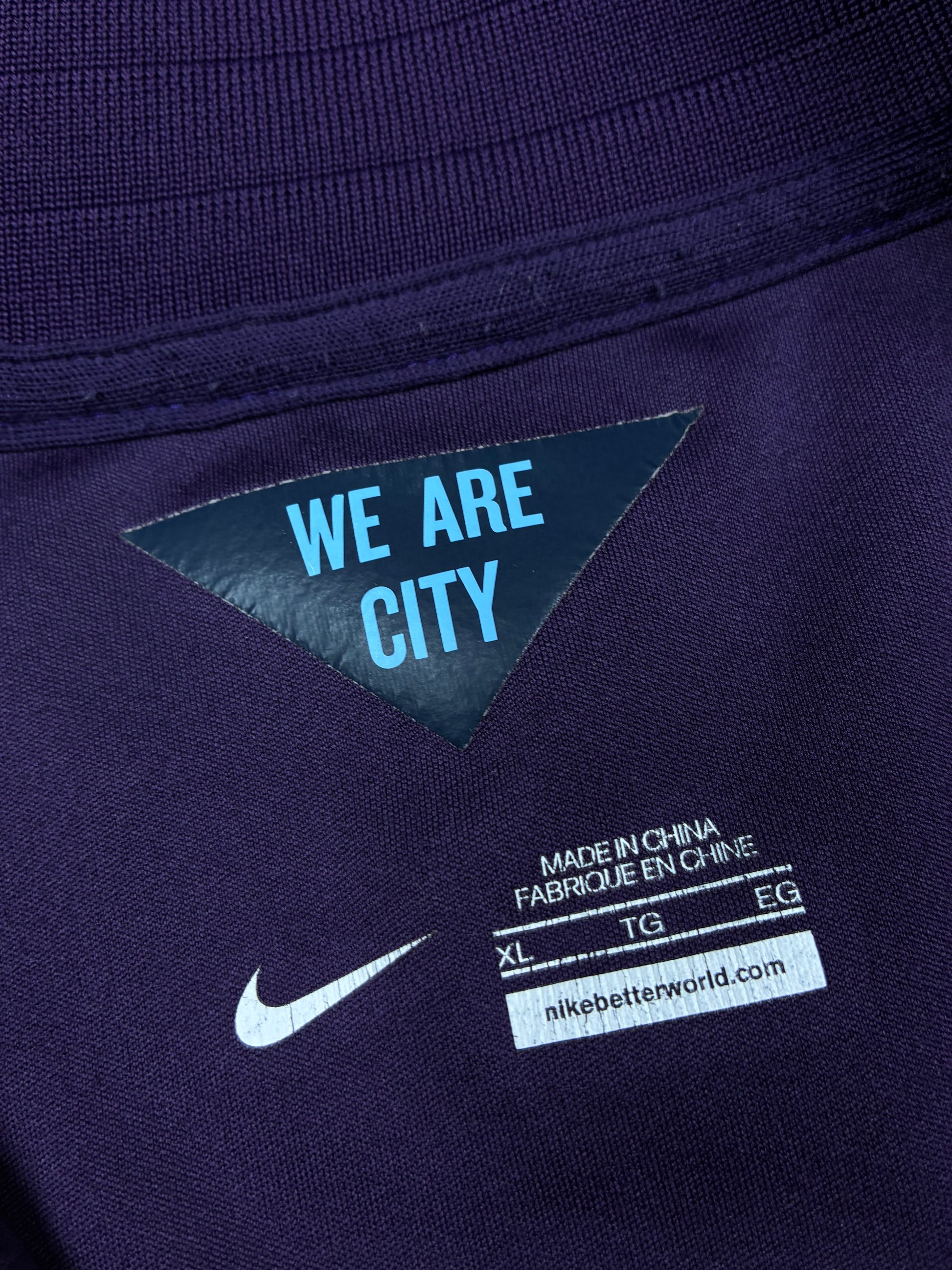 vintage Nike Manchester City trackjacket {XL}