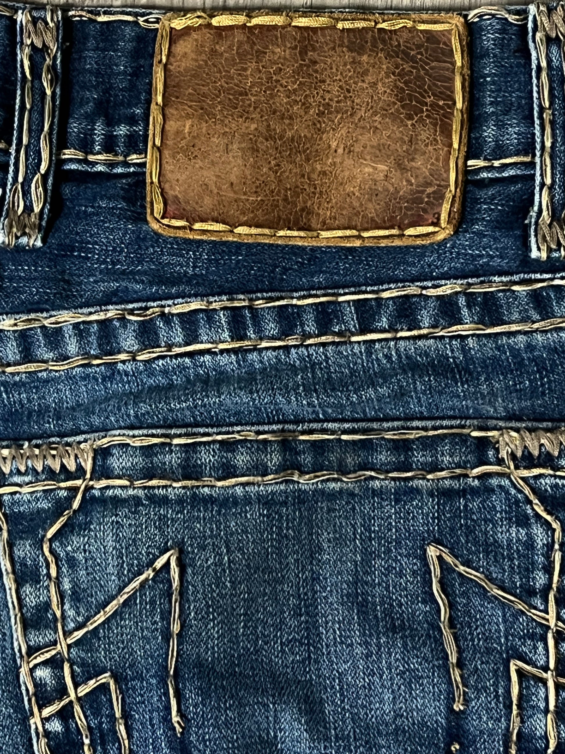 vintage True Religion jeans {M}