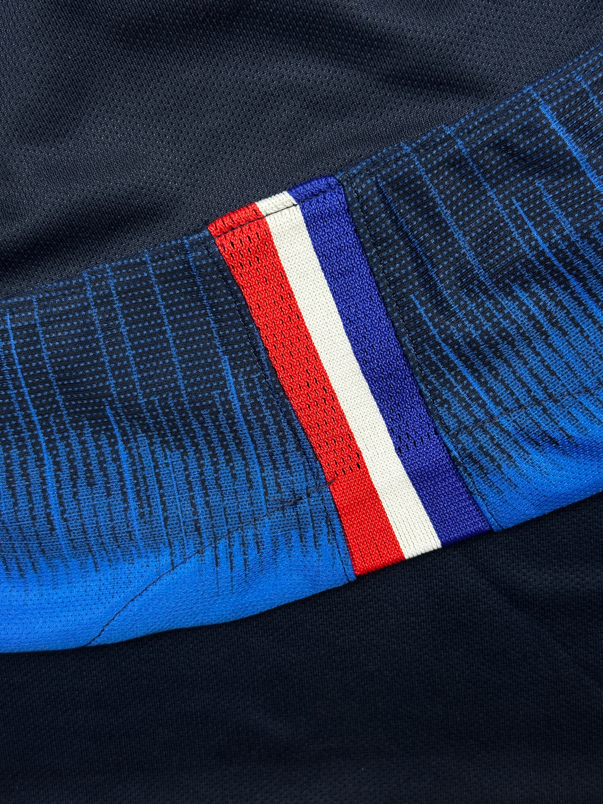 vintage Nike France home jersey {XS}