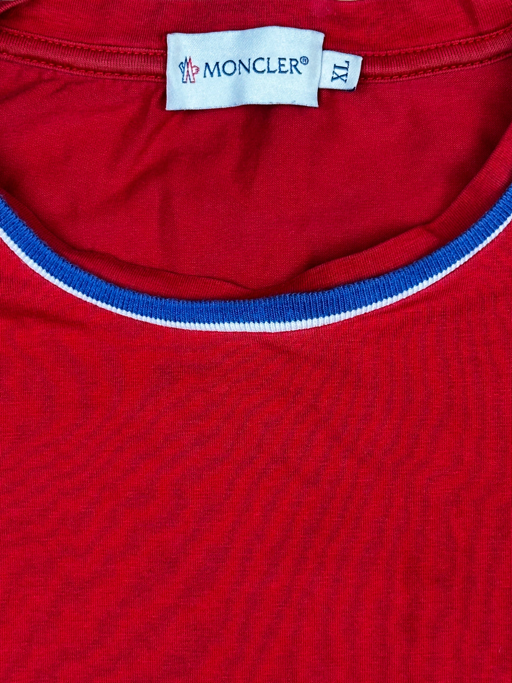 vintage Moncler t-shirt {M}