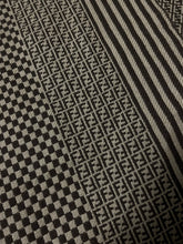 Carregar imagem no visualizador da galeria, vintage Fendi scarf
