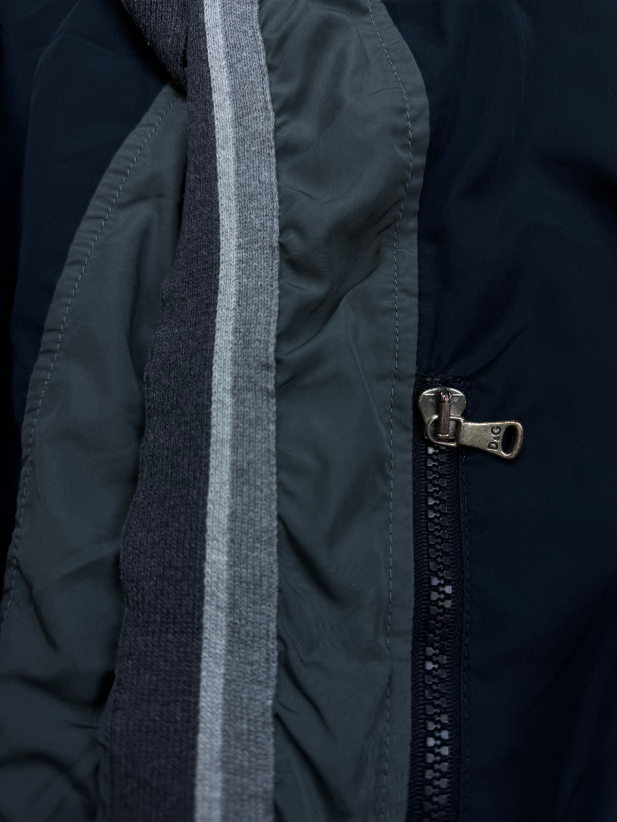 vintage Dolce & Gabbana windbreaker {L}