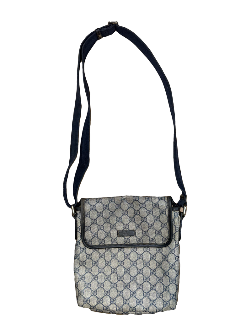 vintage Gucci slingbag