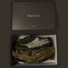 Cargar imagen en el visor de la galería, vintage Gucci sneaker {44}
