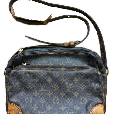 vintage Louis Vuitton slingbag