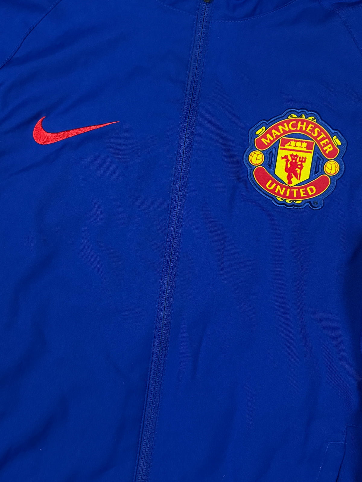 vintage Nike Manchester United windbreaker {S}