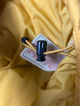 Lade das Bild in den Galerie-Viewer, vintage yellow Nike vest {L}
