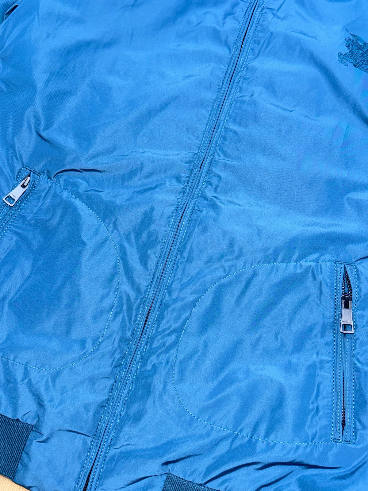 vintage Burberry windbreaker {XS}