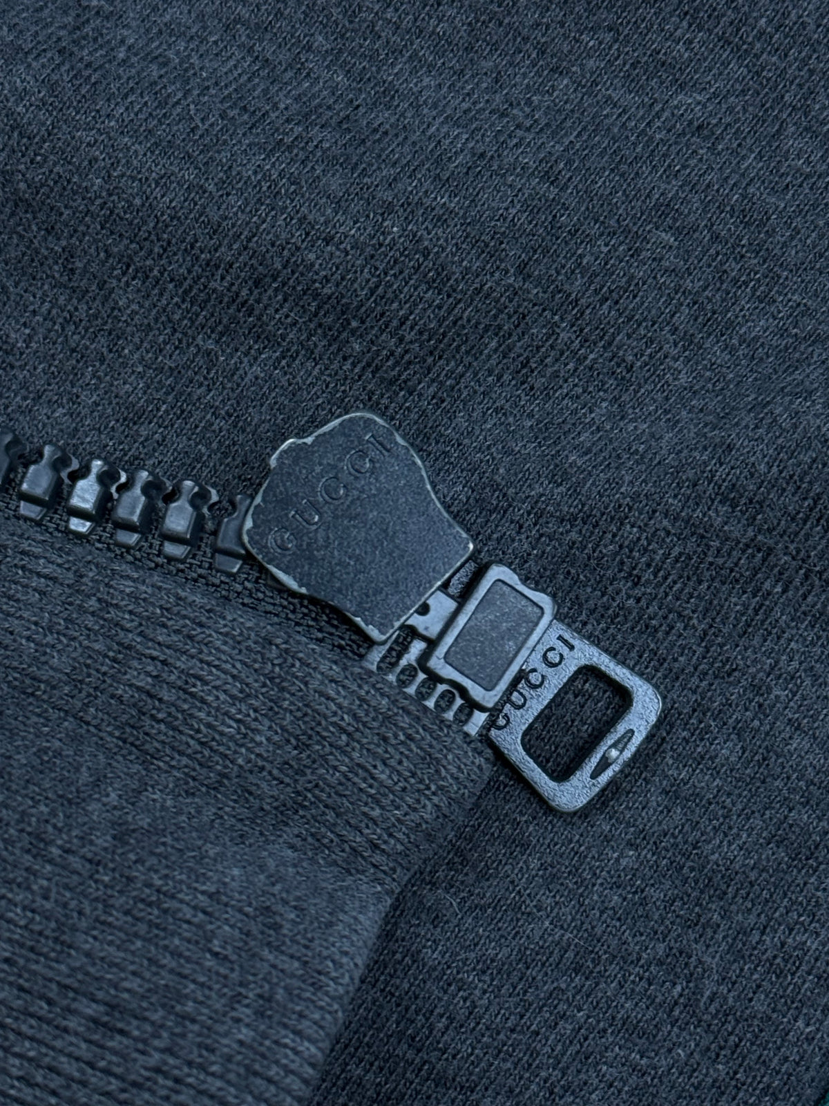 vintage Gucci sweatjacket {M}