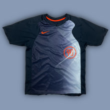Load image into Gallery viewer, vintage Nike jersey {XS}
