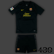 Load image into Gallery viewer, vintage Nike Fc Barcelona away set {XS}
