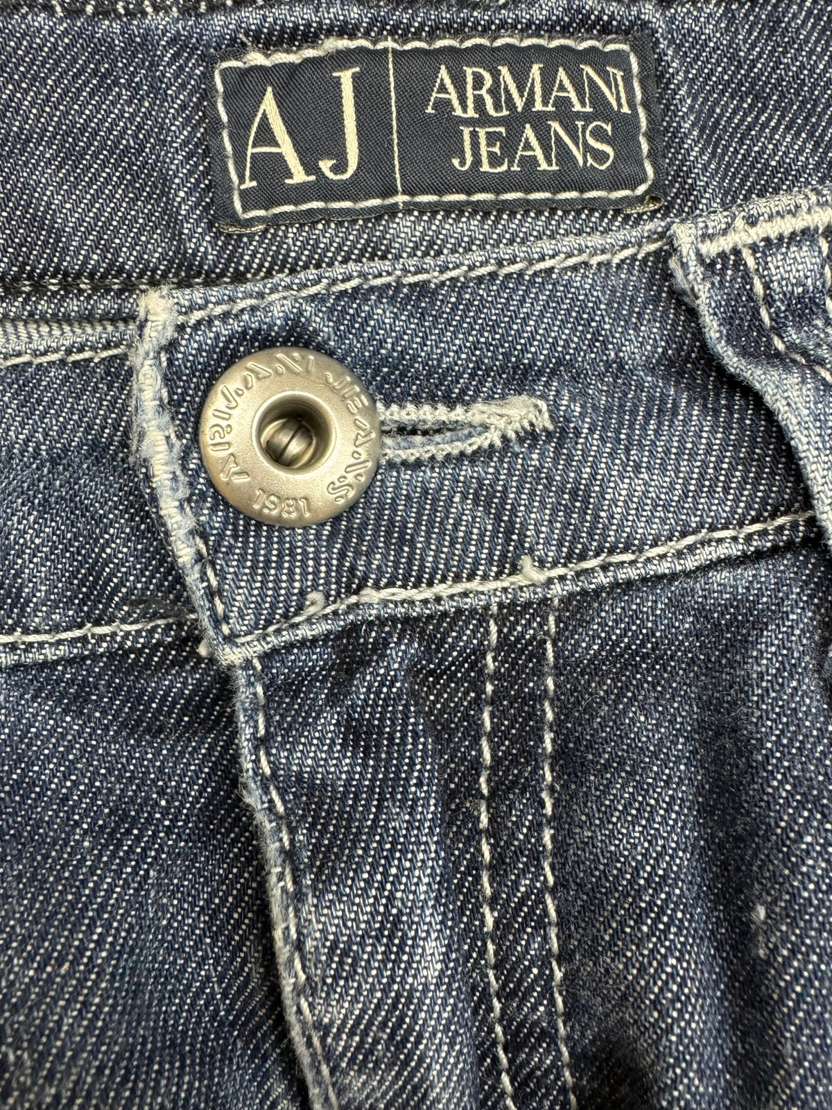 vintage Armani jeans {S}