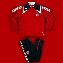 Carregar imagem no visualizador da galeria, vintage Adidas Fc Bayern Munich tracksuit {M}
