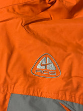 Cargar imagen en el visor de la galería, vintage Nike ACG winterjacket 2in1 winterjacket + softshelljacket {L}
