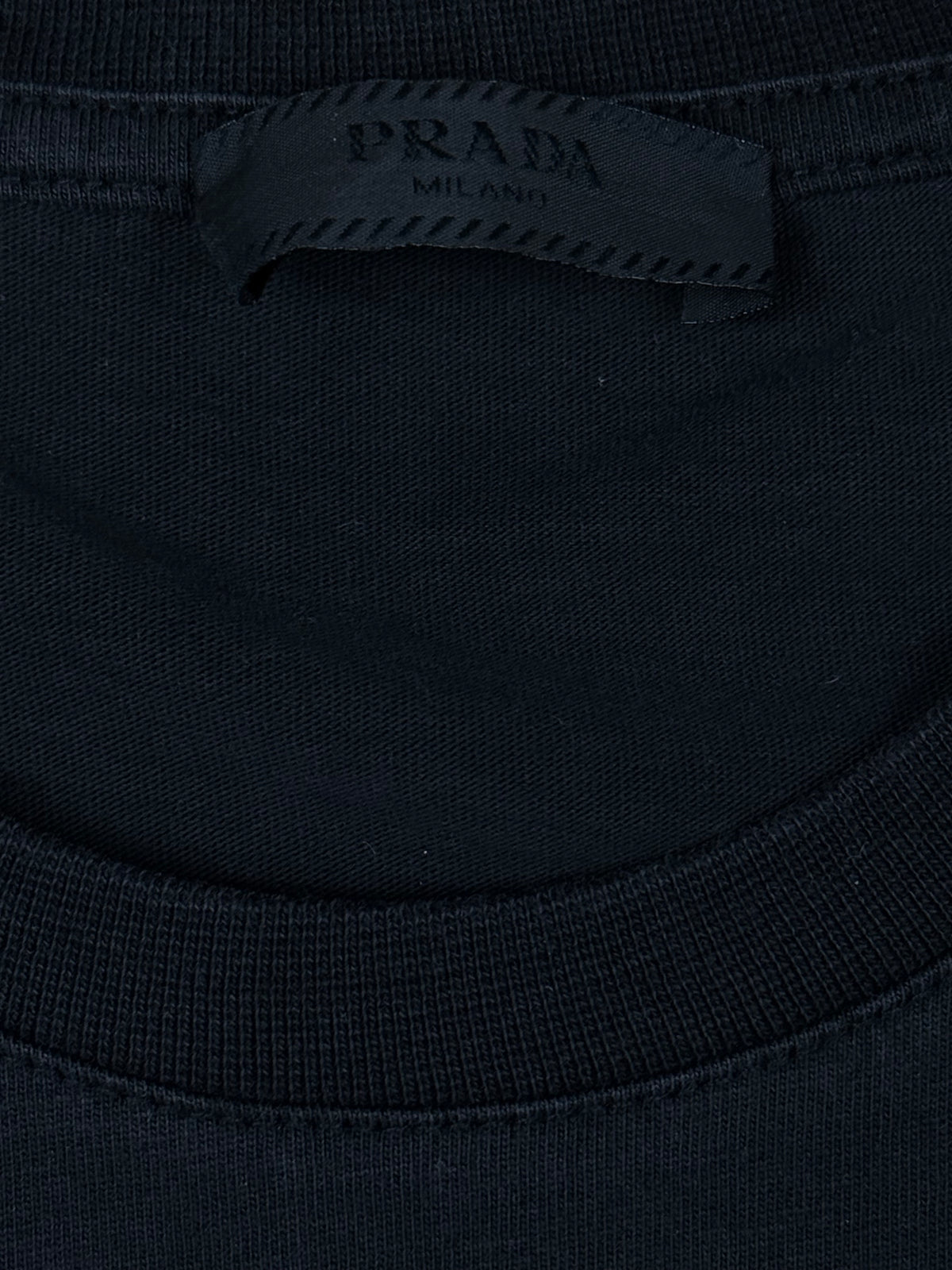 black Prada t-shirt {L}