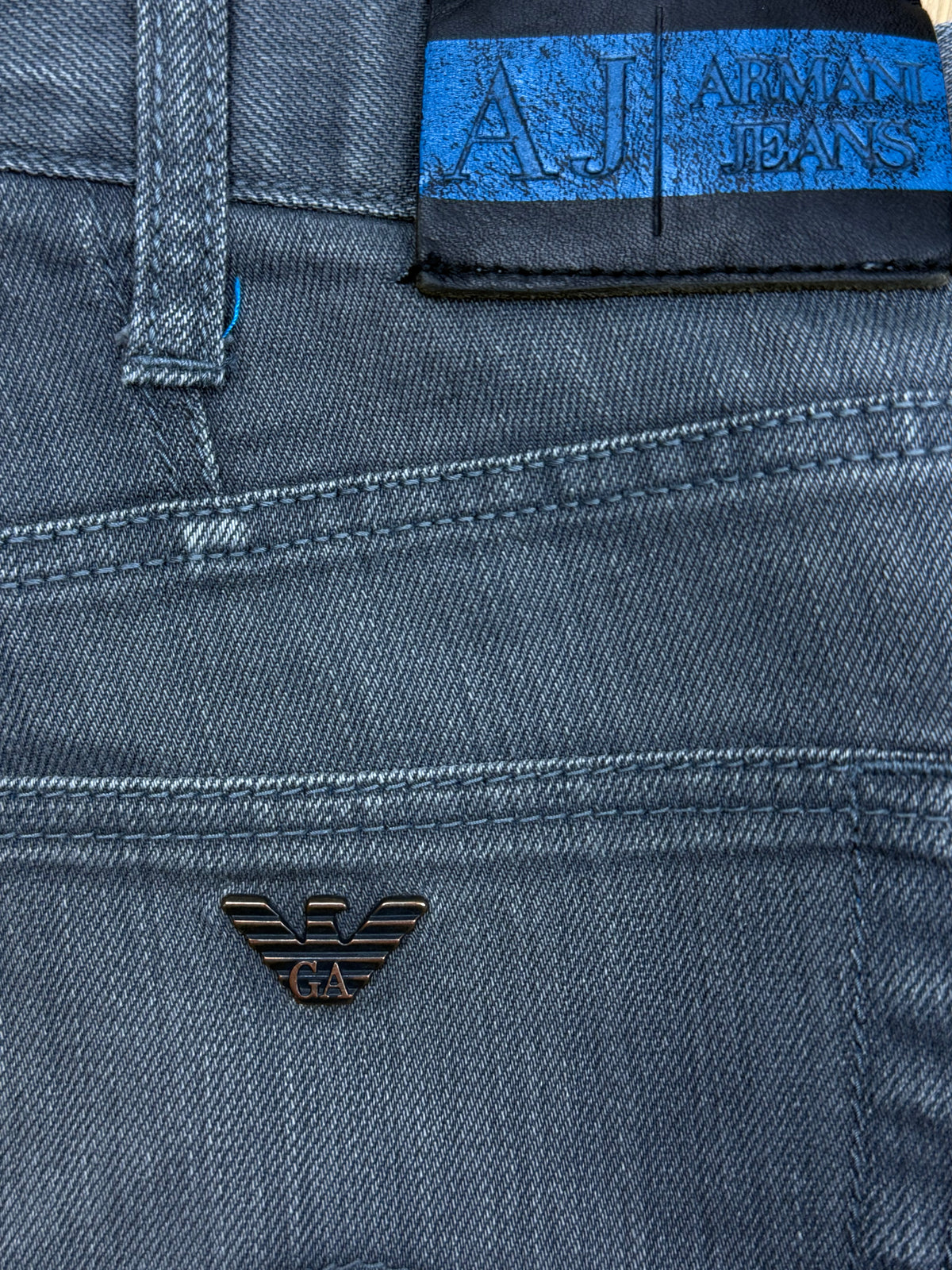 vintage Armani jeans {S}