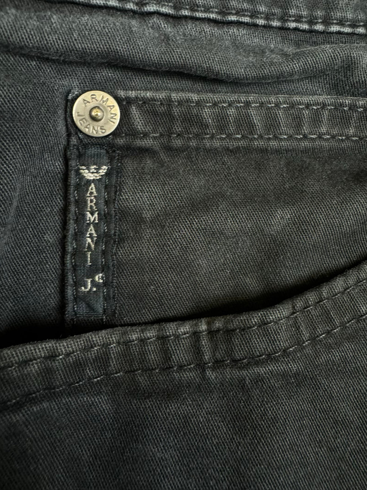 vintage Armani jeans {M}