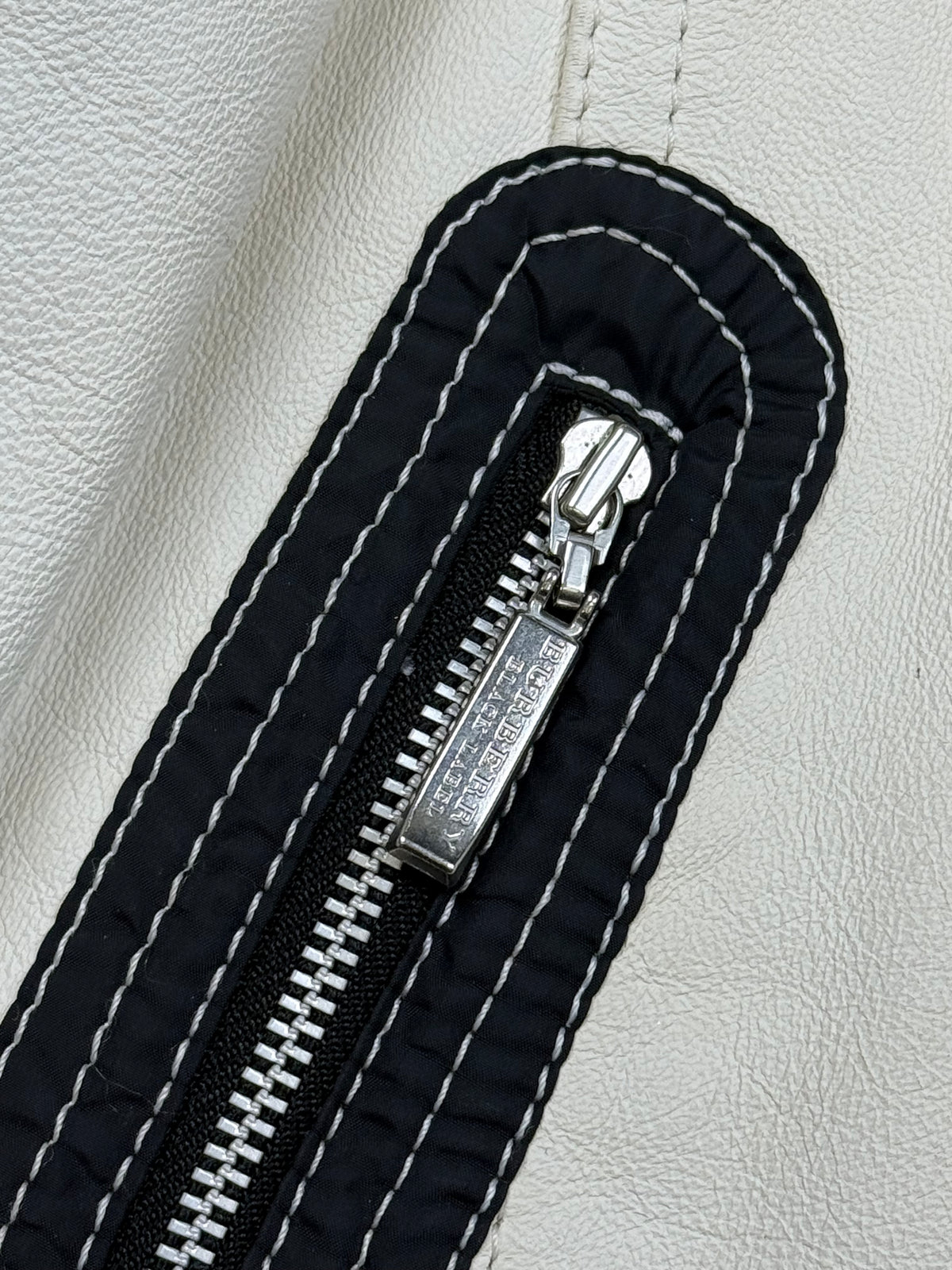 vintage Burberry Black Label leatherjacket {M}