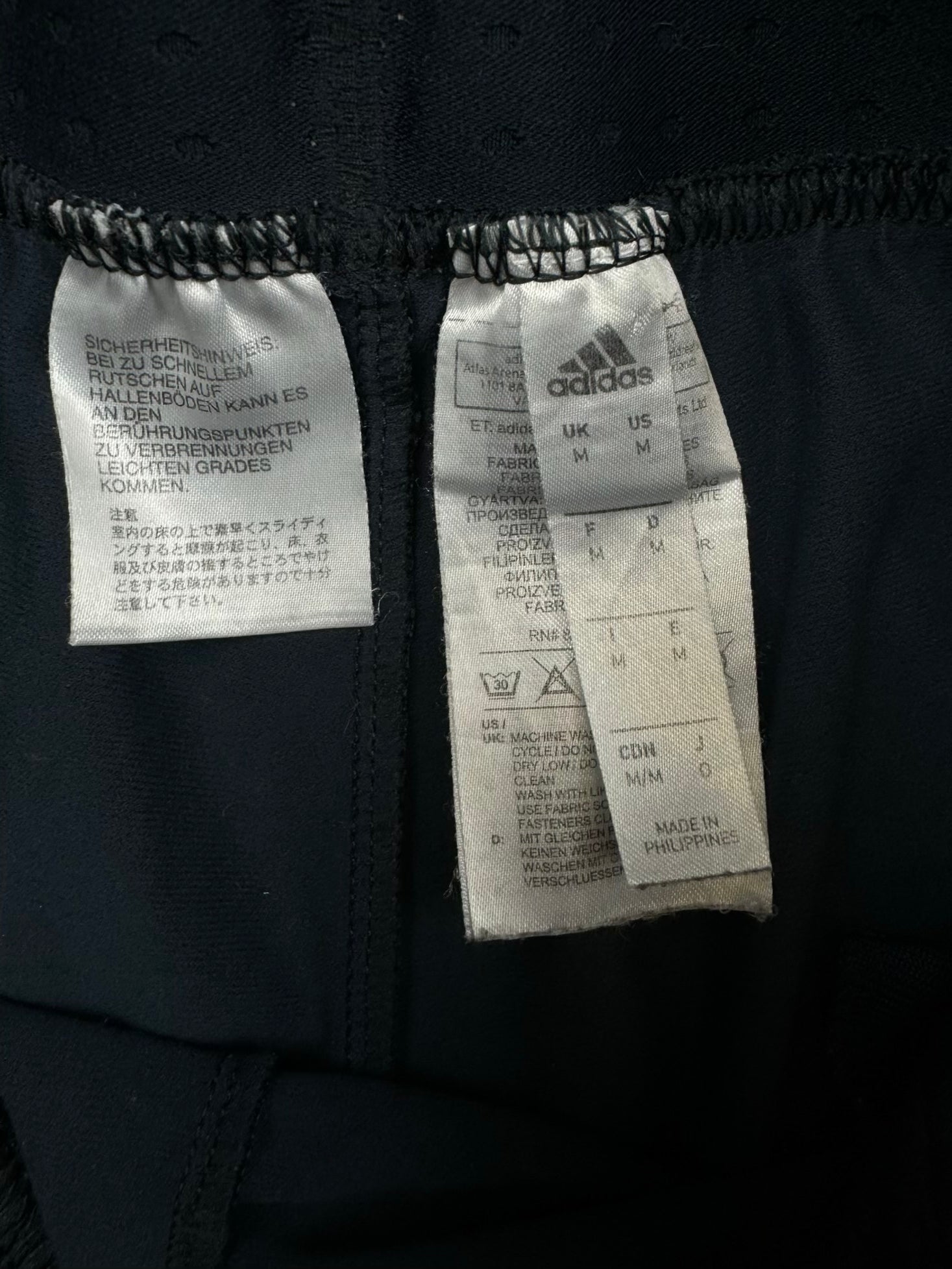 navyblue Adidas Bayern Munich joggingpants {S}