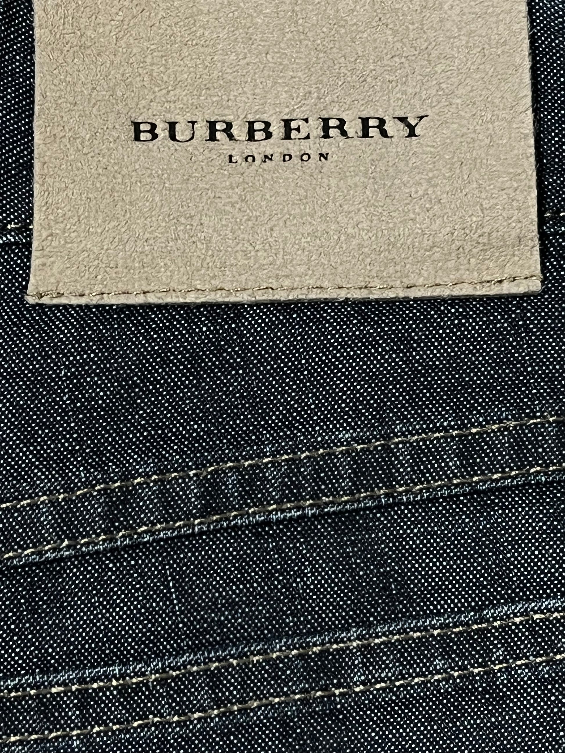 vintage Burberry jeans {L-XL}