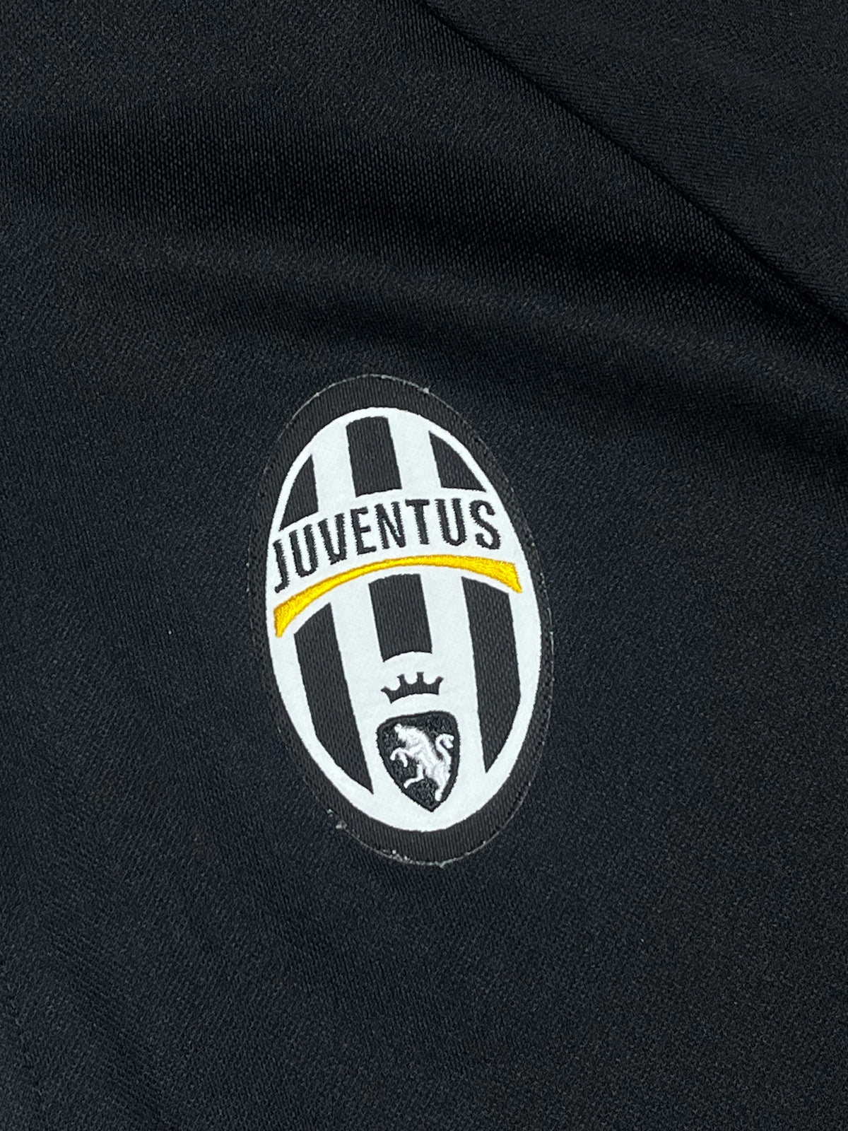 black Adidas Juventus Turin trackjacket {S}