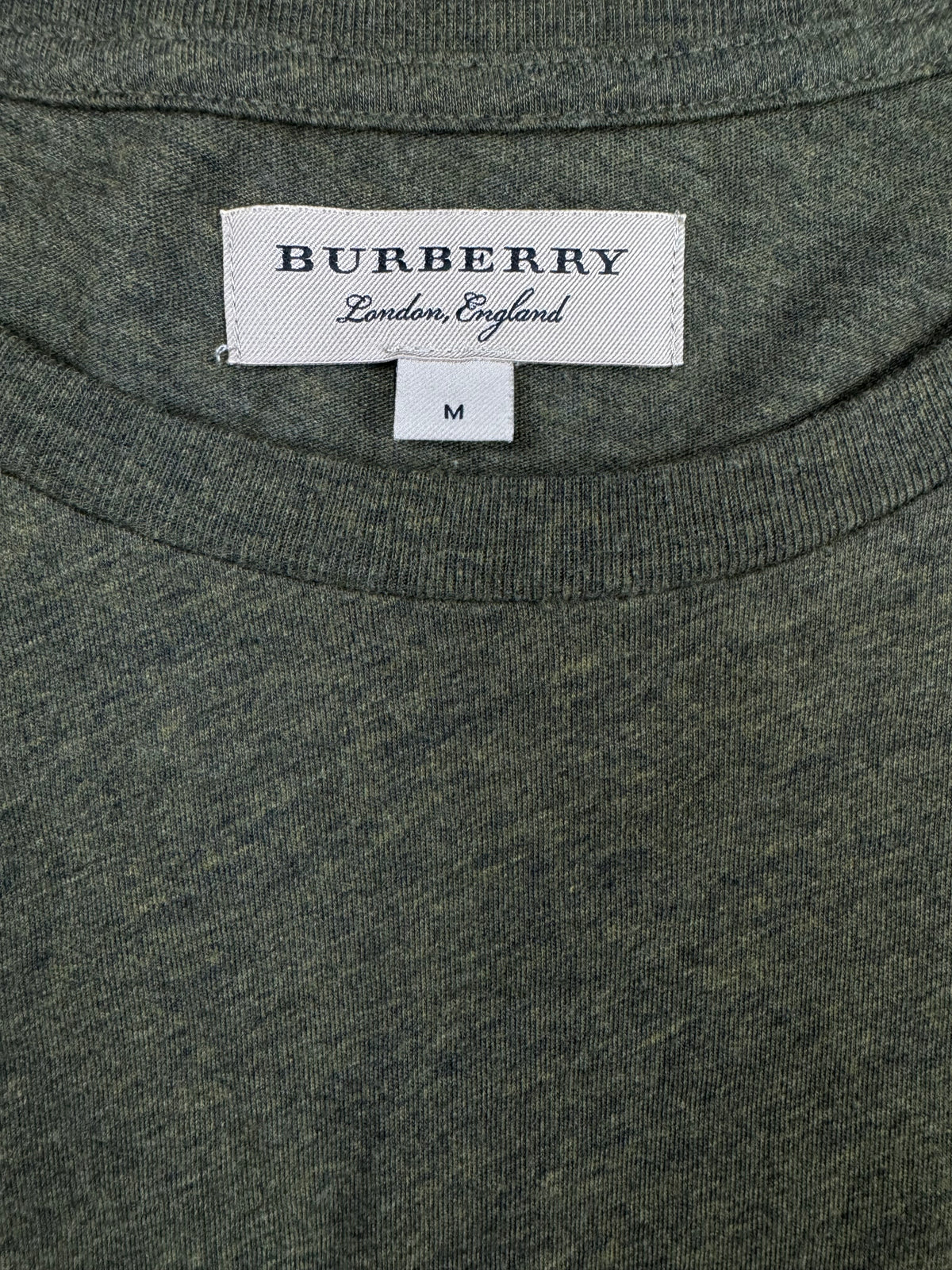 vintage Burberry t-shirt {M}