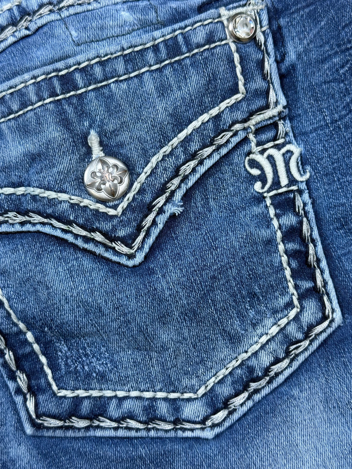 vintage Miss Me jeans {M}
