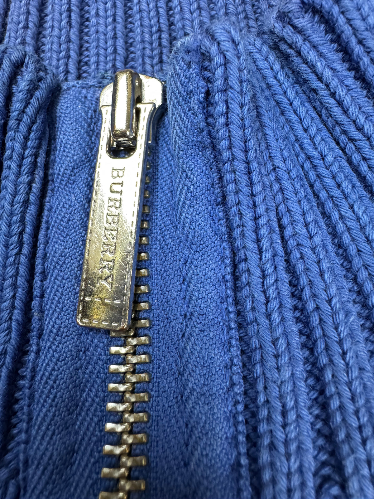 vintage Burberry sweatjacket {M}