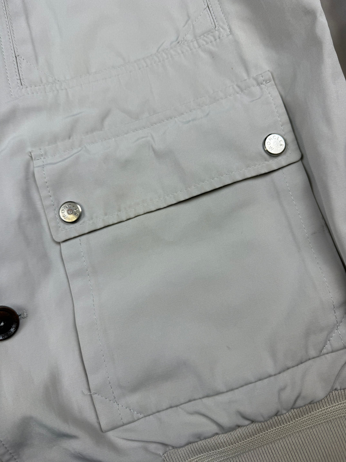 vintage Moncler windbreaker {M}