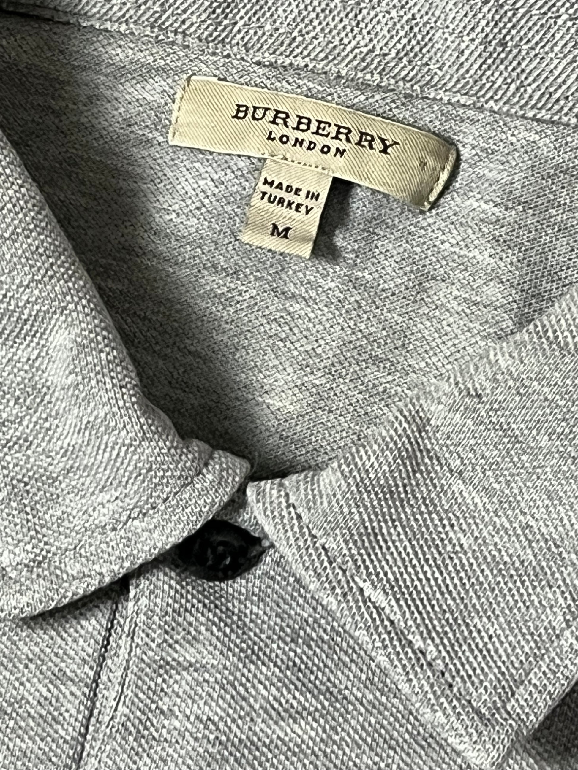 vintage Burberry polo {M}