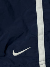 Load image into Gallery viewer, vintage Nike shorts {M}

