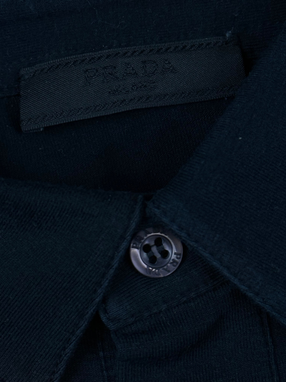 black Prada longsleeve {M}