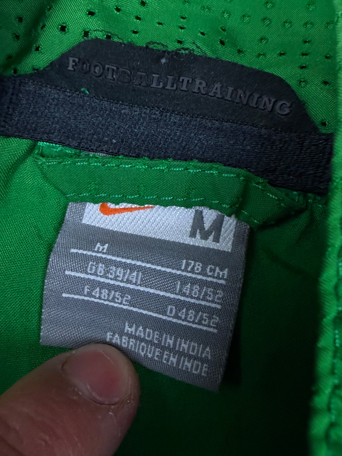 vintage Nike Fc Celtic windbreaker {M}