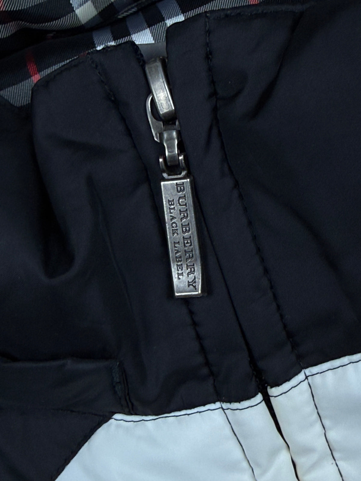 vintage Burberry Black Label vest {M}